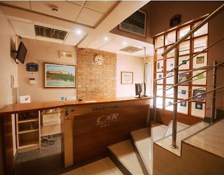 Car Royal Apartments And Rooms Novi Sad Ngoại thất bức ảnh